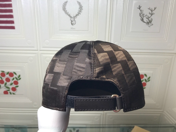 ブランド帽子側面デザイン